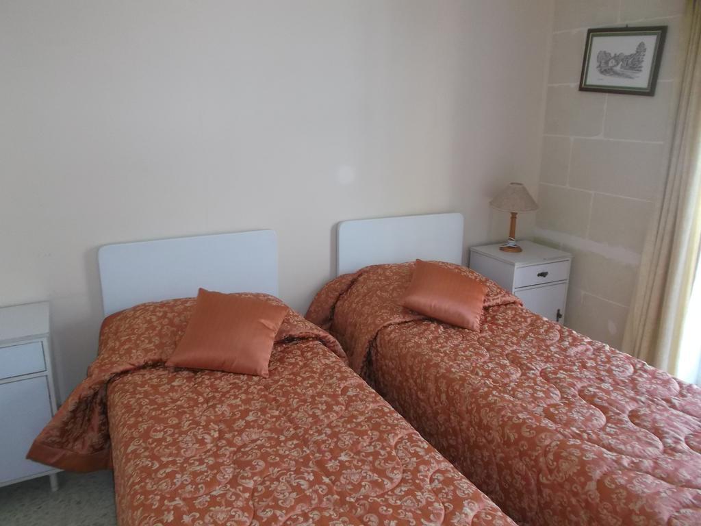 Ta' Karmni Apartment Marsalforn Room photo