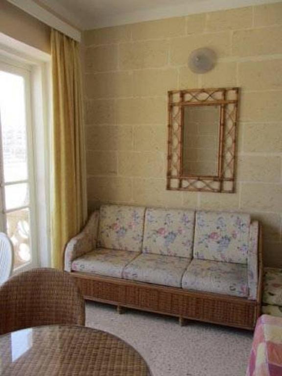 Ta' Karmni Apartment Marsalforn Room photo