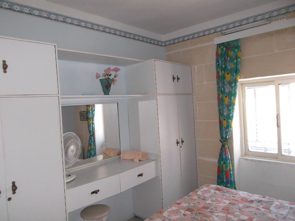 Ta' Karmni Apartment Marsalforn Room photo